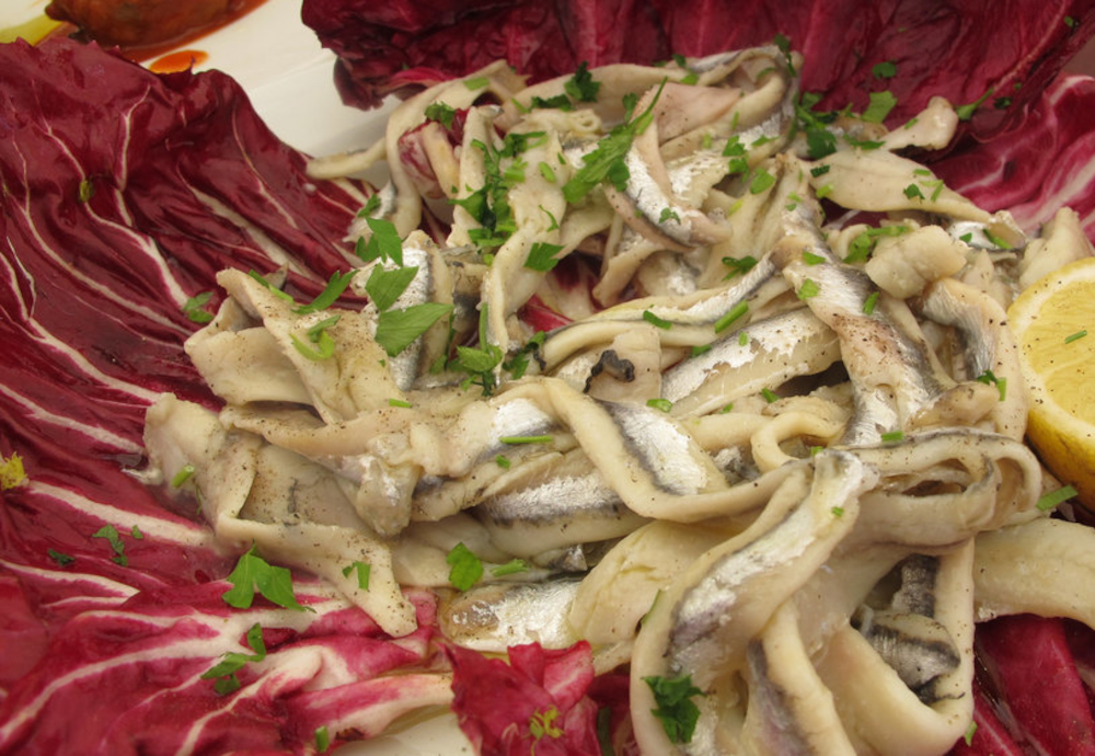 Anchois frais marinés au vin blanc