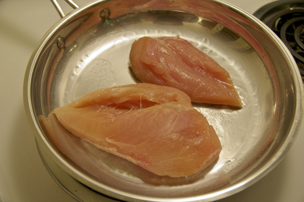 Ravioles de volaille et consommé à la truffe noire