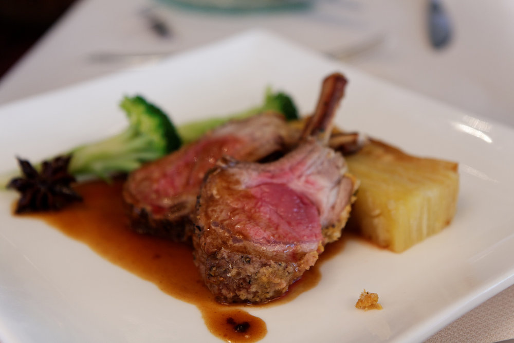 Agneau en croûte de pain d'épices