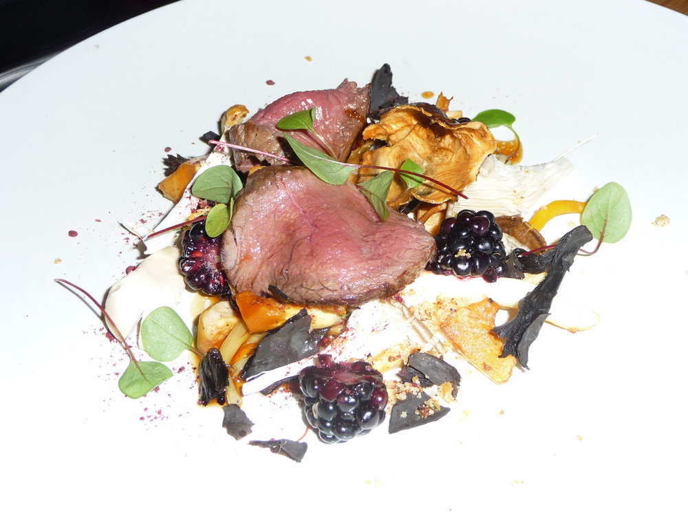 Chevreuil rôti aux girolles et au thym