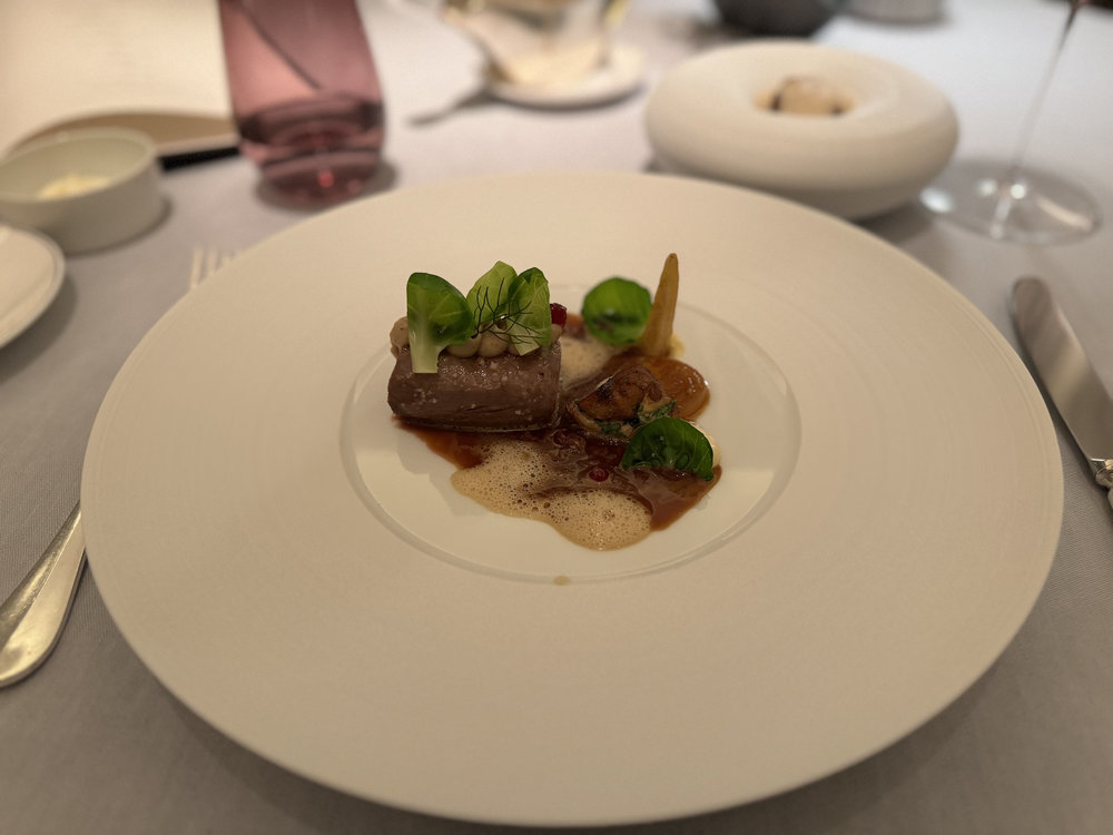 Chevreuil rôti sauce grand veneur