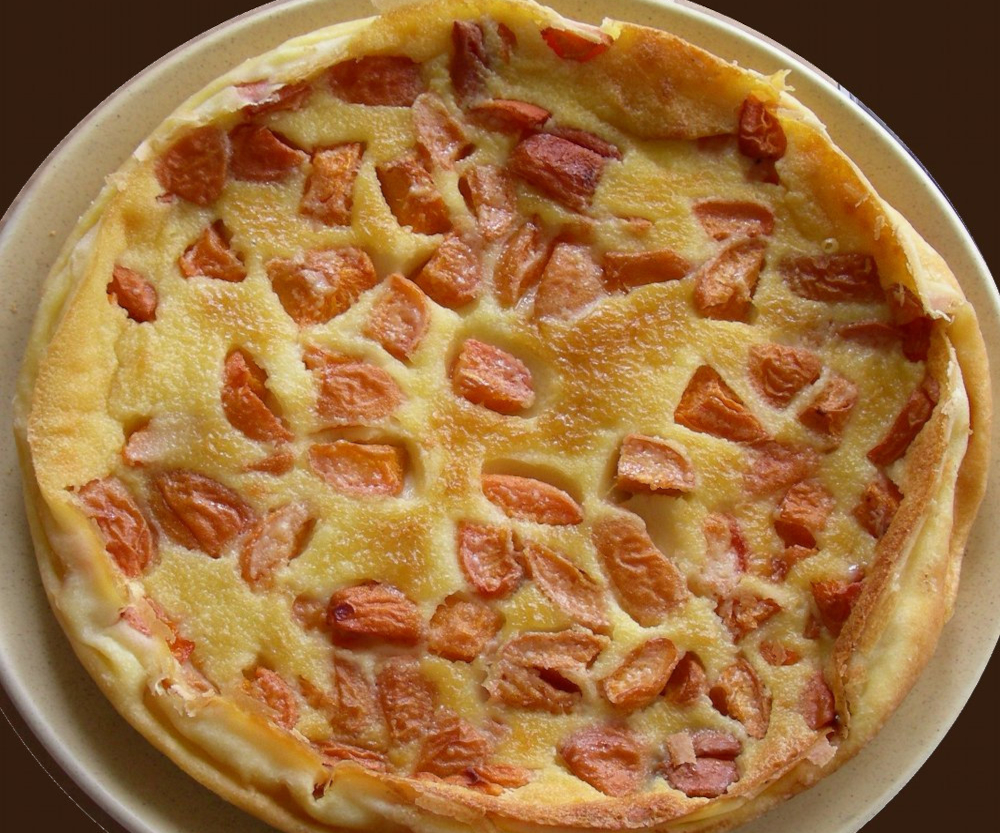 Apricot clafoutis