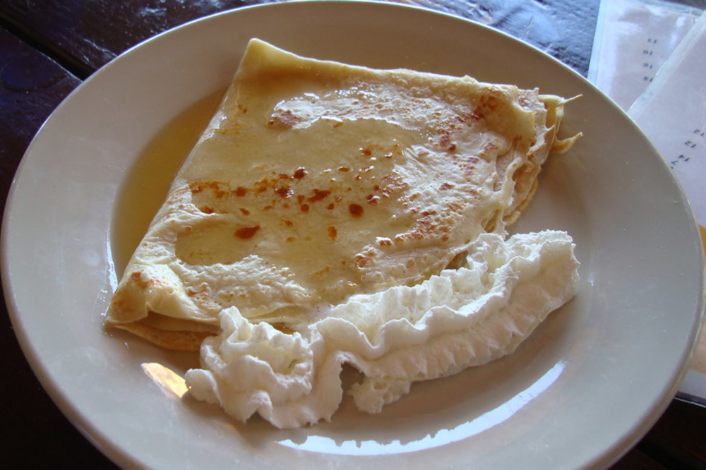 Honey crepe
