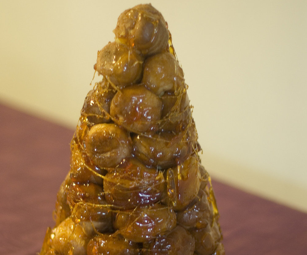 Croquembouche