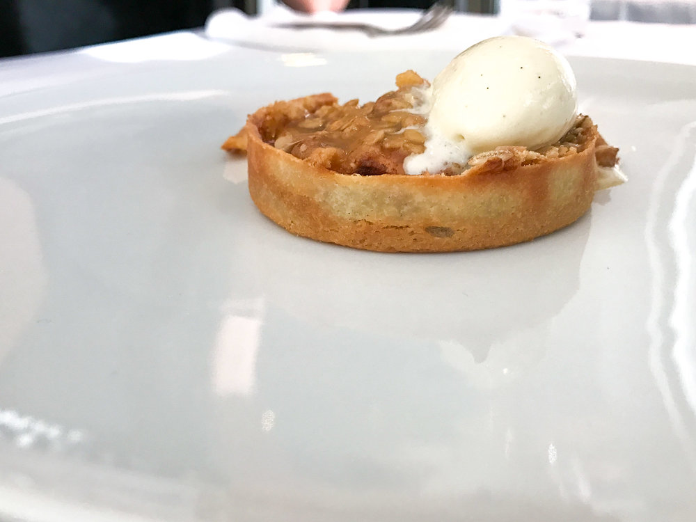 Apple and walnut crumble