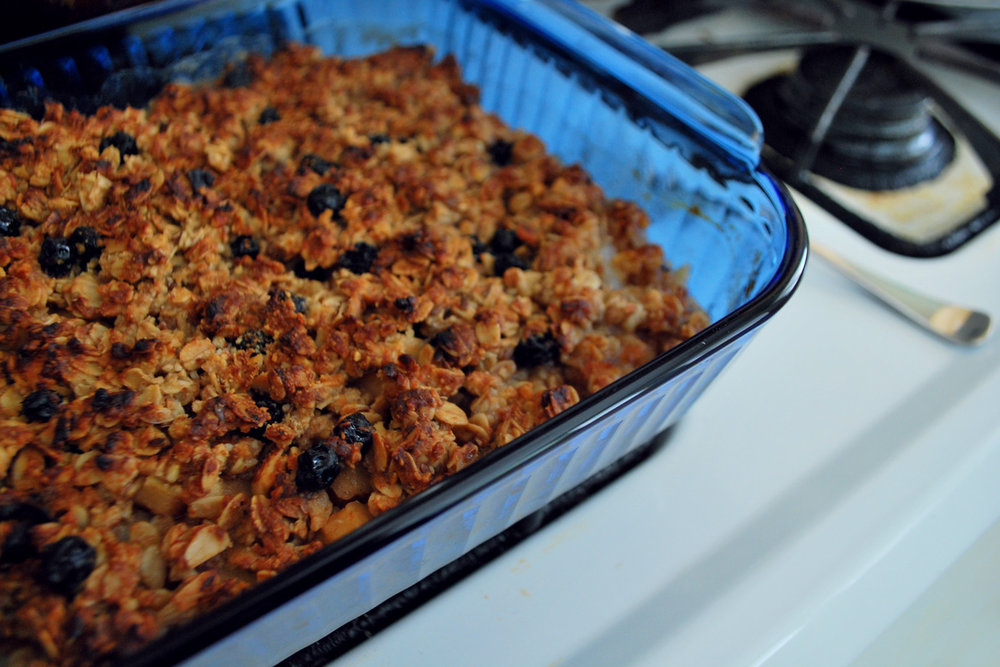 Crumble à la poire, à la pomme et aux amandes
