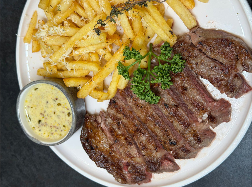 Entrecôte grillée sauce béarnaise