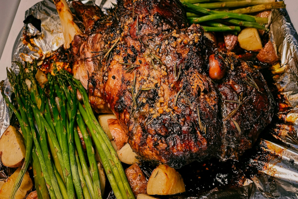 Épaule d'agneau et jardinière de légumes