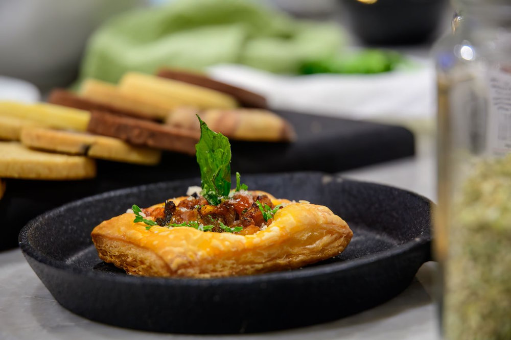 Hojaldre con queso de cabra a la provenzal