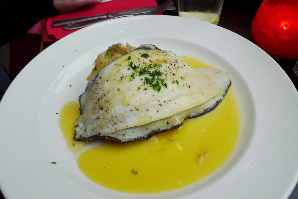 Filetes de lenguado con salsa beurre blanc