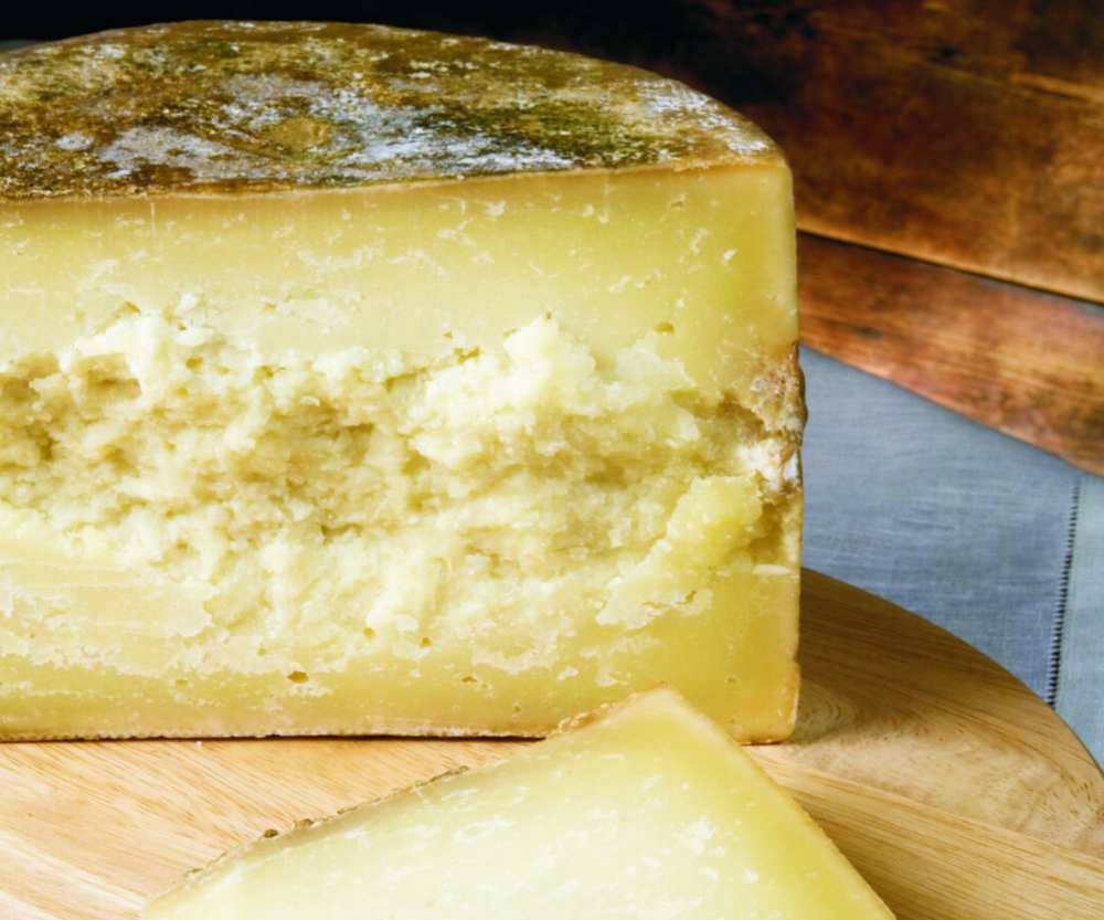 Fromage au lait de brebis à la gelée de coing
