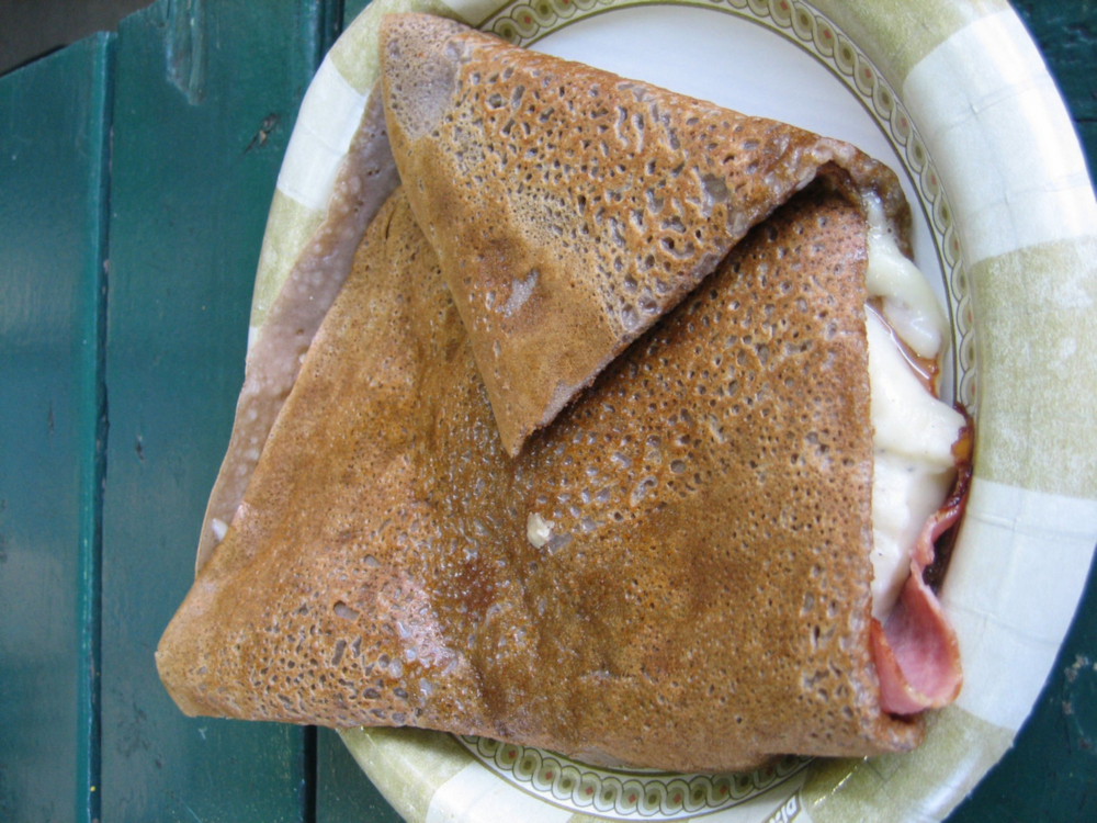 Galette au jambon et au fromage