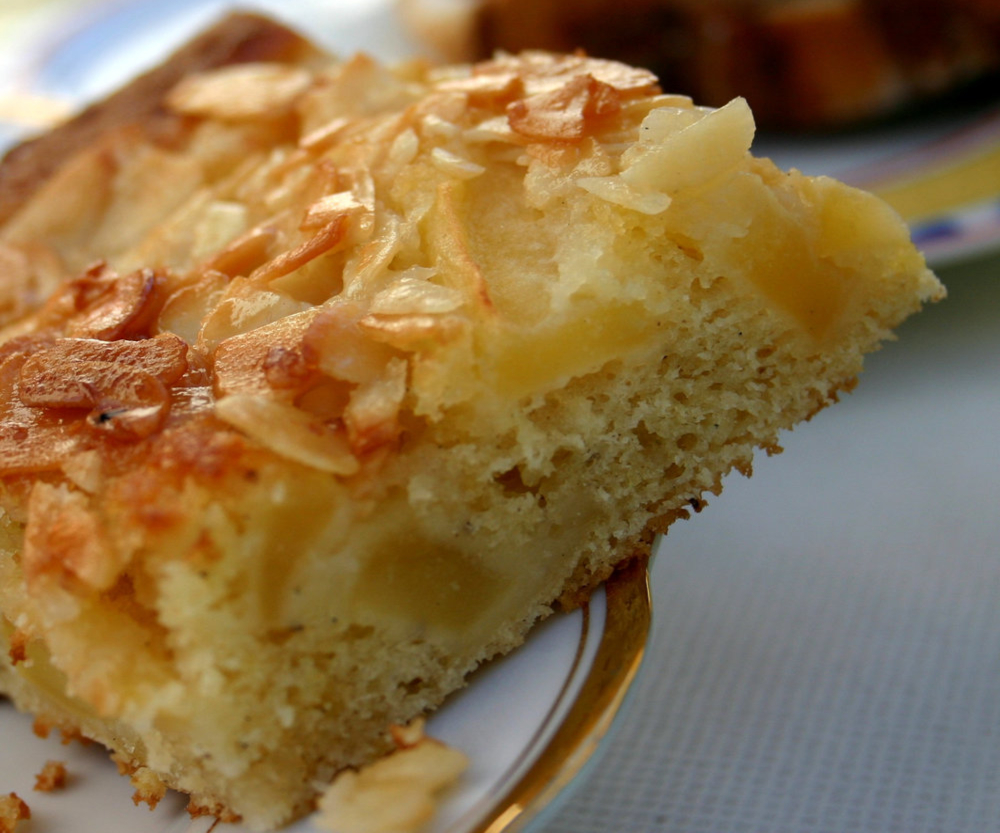 Apple cake