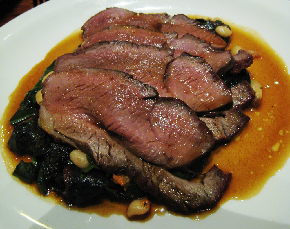 Gigot d'agneau grillé aux sarments