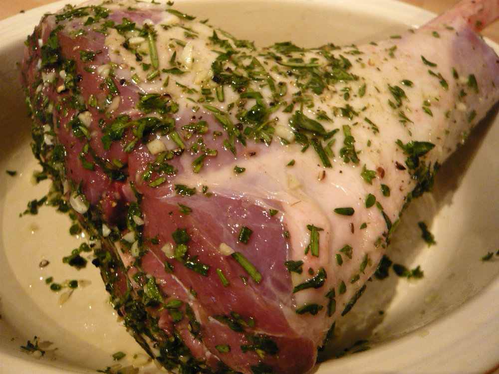 Marinated leg of lamb with red wine