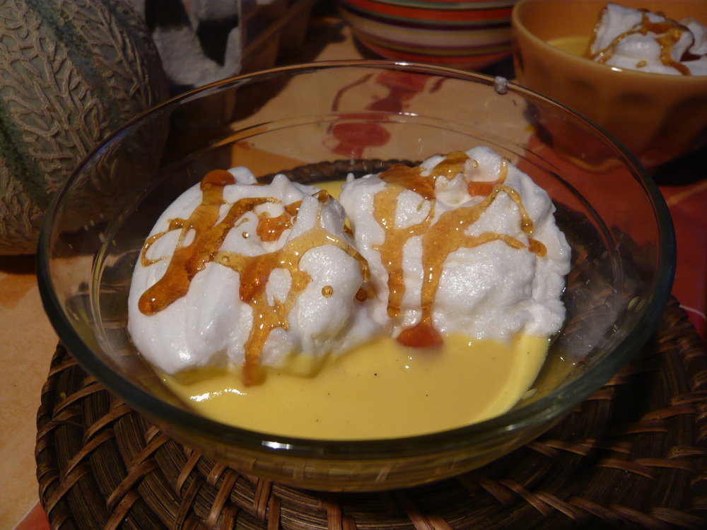 Ile flottante aux pralines roses