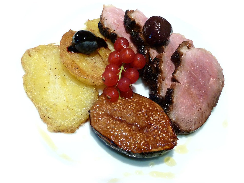 Magret de canard aux figues rôties