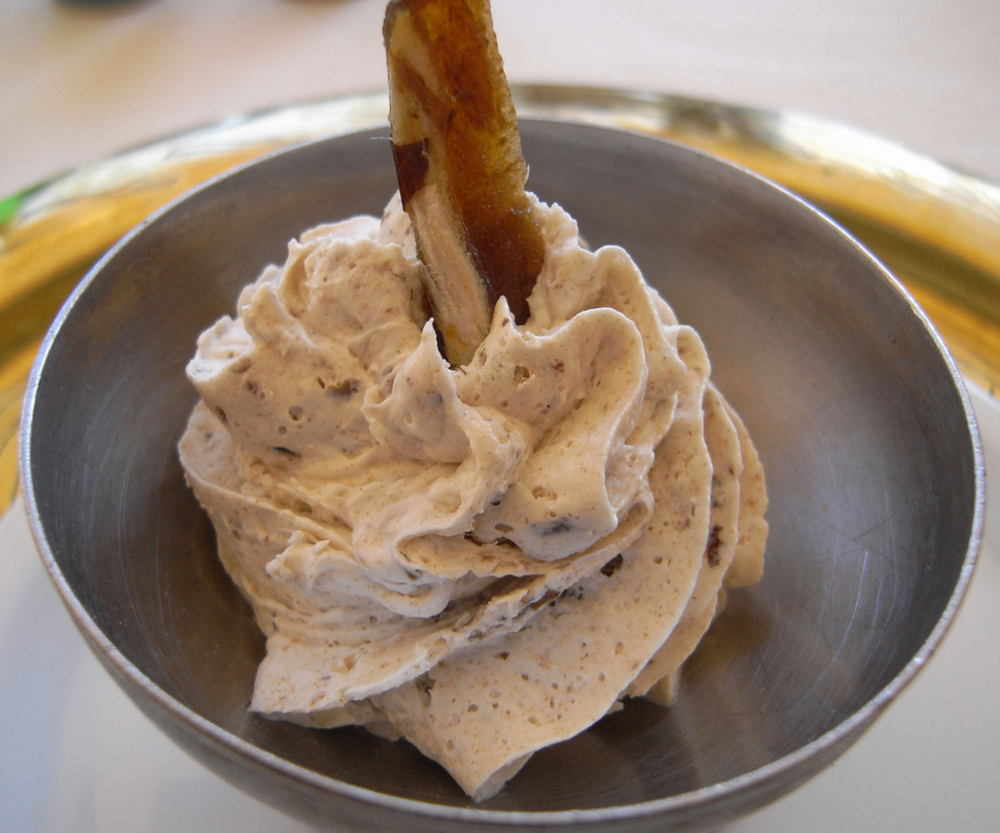 Hazelnut mousse and gingerbread