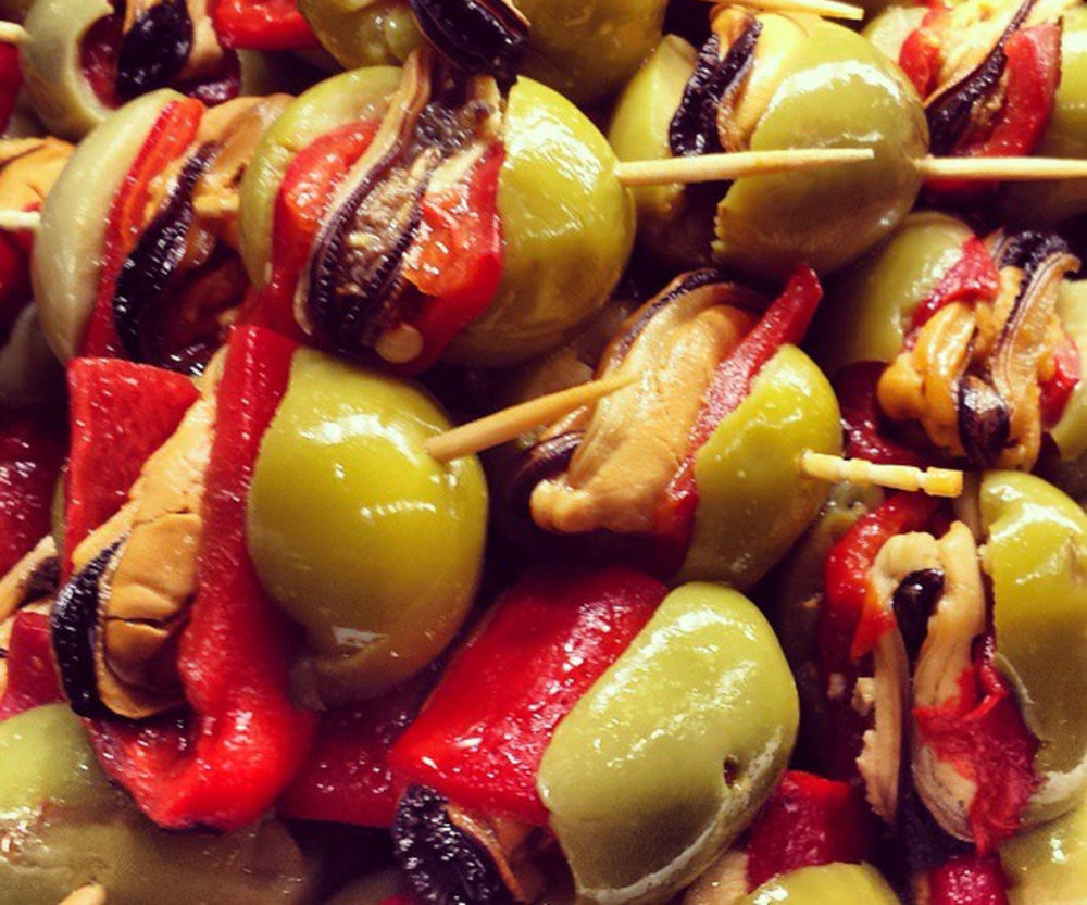 Aceitunas rellenas de morrones
