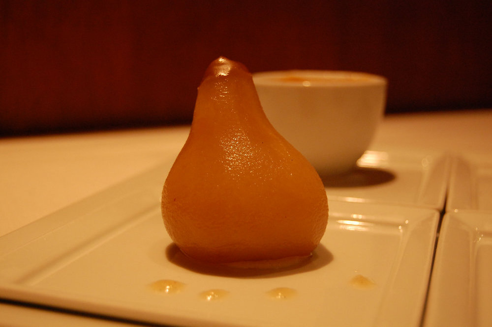Poire rôtie au miel