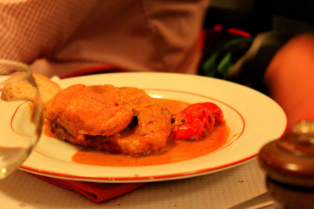Quenelles de brochet sauce Nantua
