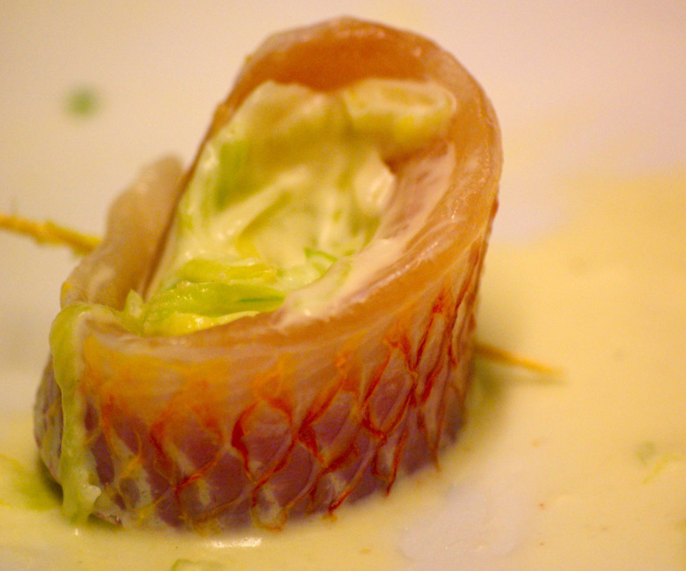 Salmonete relleno de hinojo