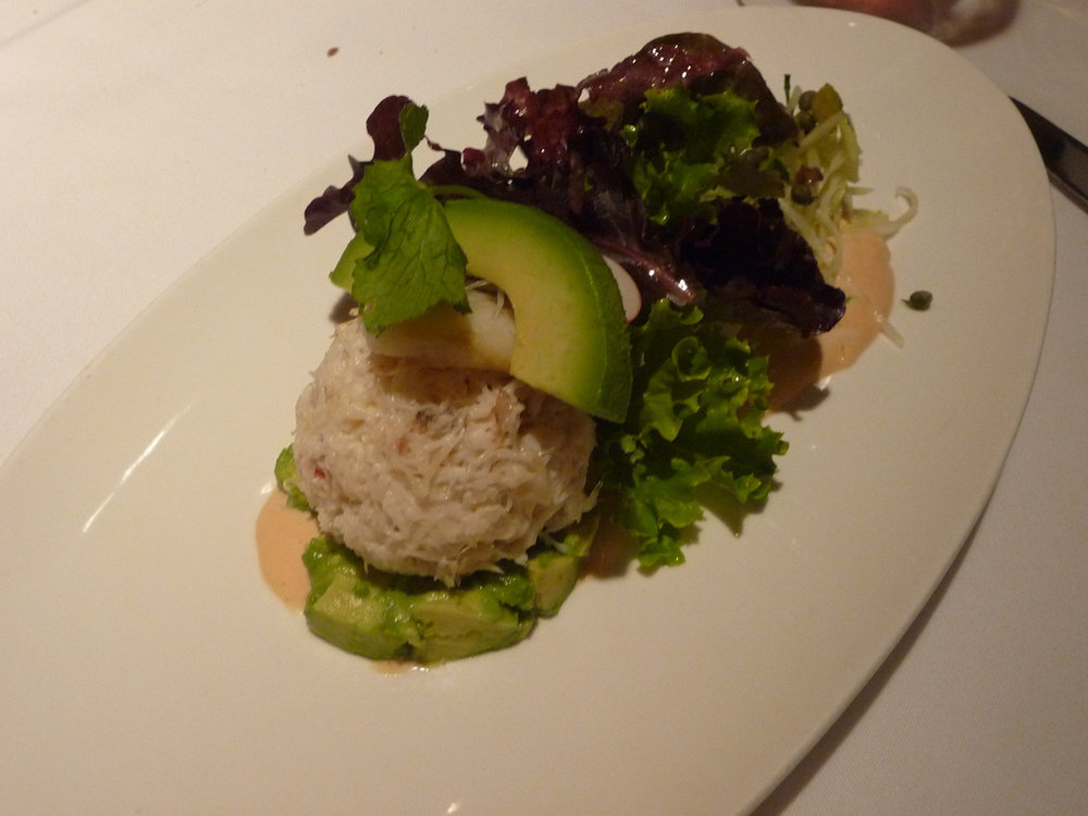Ensalada de aguacate con cangrejo