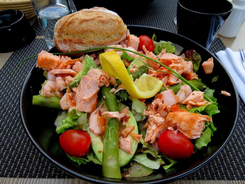 Avocado and salmon salad