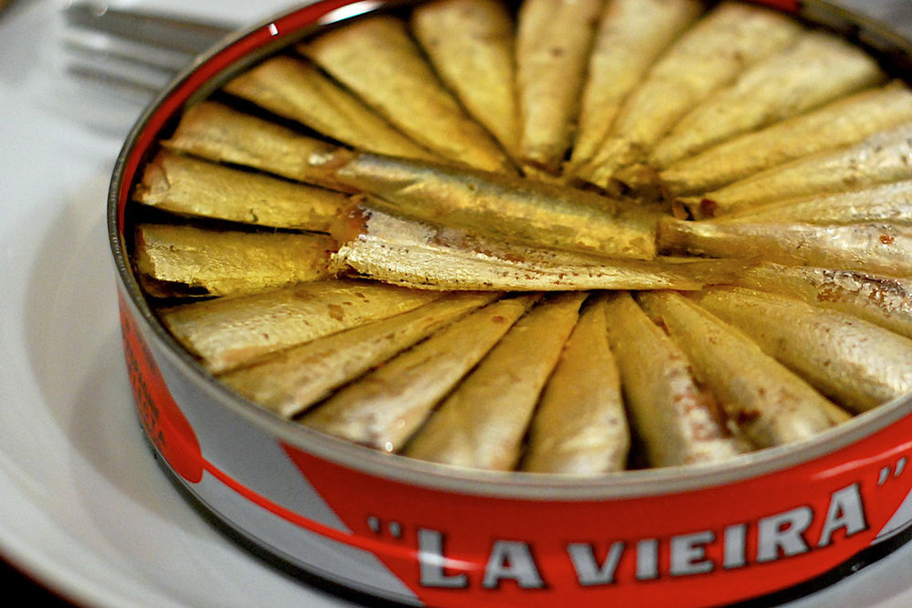Sardines à l’huile aux échalotes