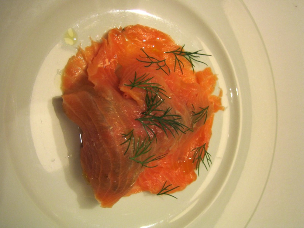 Saumon mariné à l'aneth
