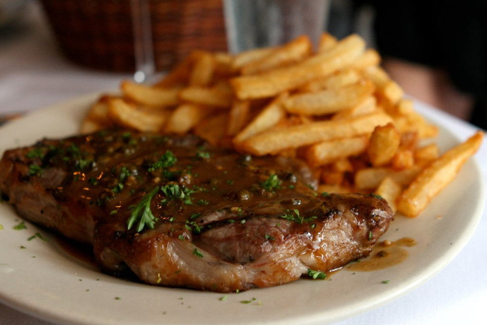 Bistec con patatas fritas