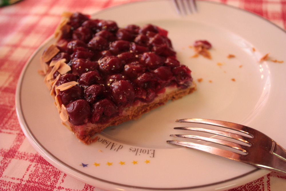 Cherry tart