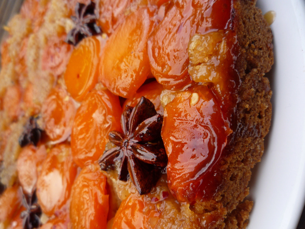 Gâteau renversé à la mangue et au caramel