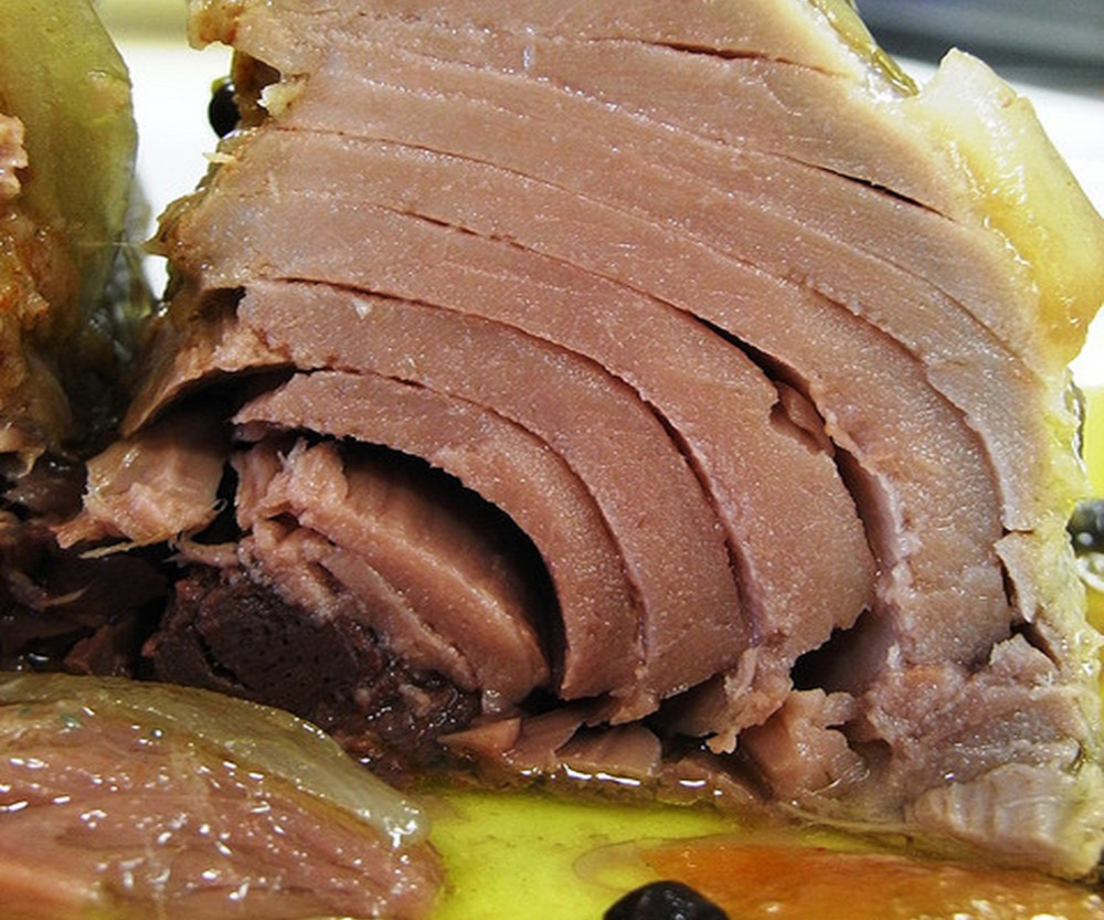 Atún a la parrilla con hinojo