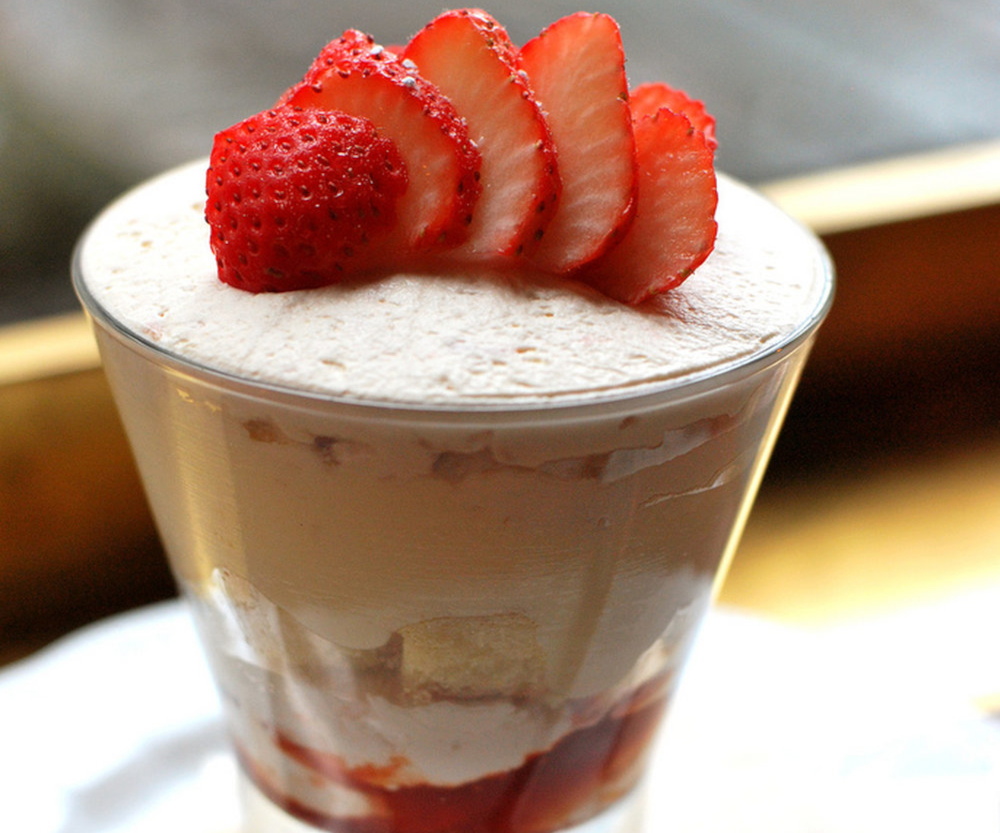 Bagatelle à la fraise