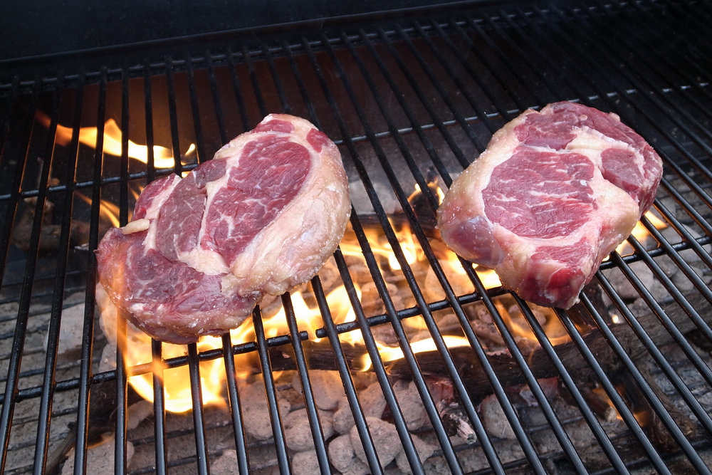 Bœuf grillé aux sarments de vigne